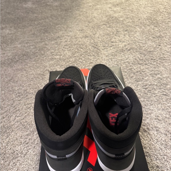 Nike Jordan 1 Element Gore-Tex “Black Infrared” - Picture 6 of 7